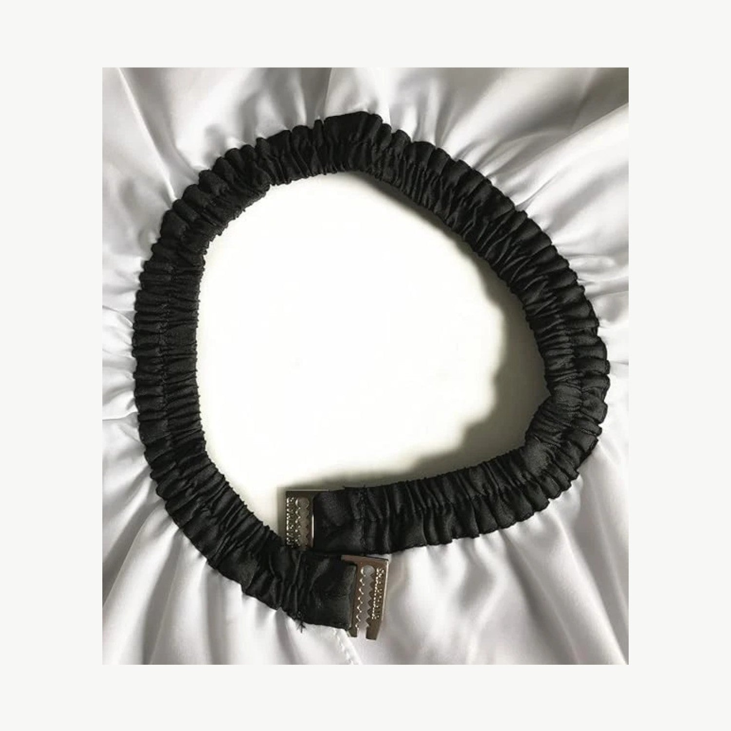 Luxury Barber Gown White